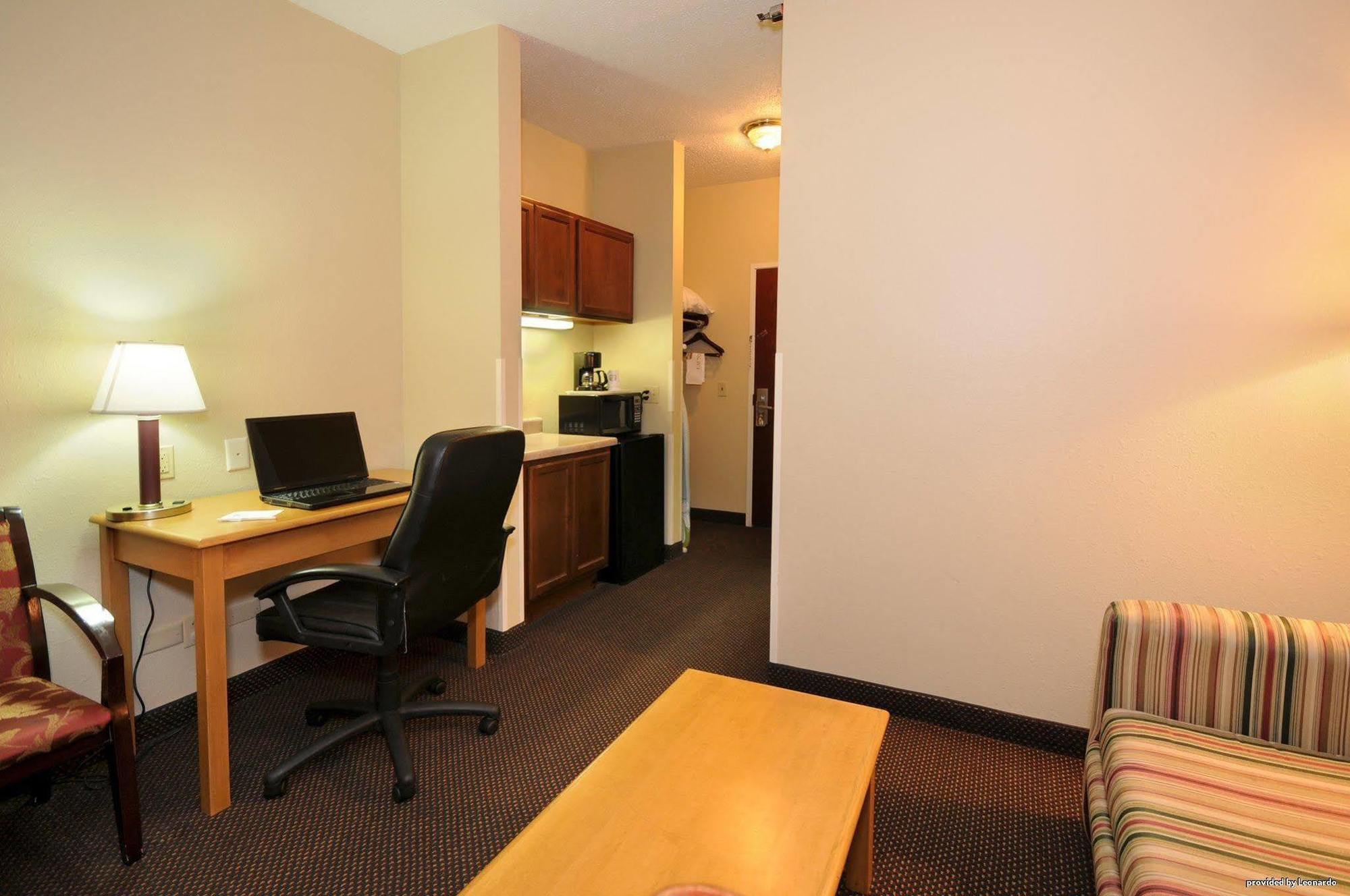 Best Western Crossroads Inn Schererville Bilik gambar