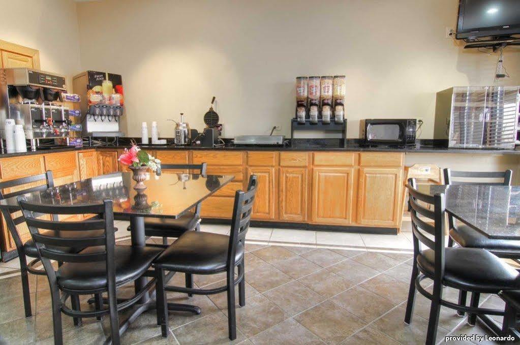 Best Western Crossroads Inn Schererville Restoran gambar